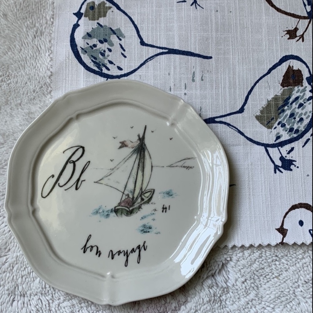 ⛵️Anthropologie Linea Carta Diva Pyari Canapé Plate B Bon Voyage sailboat
